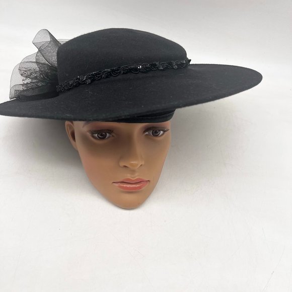 Vintage Hollywood Black Wool Felt Spoon Hat Short Veil Band Bow One Size